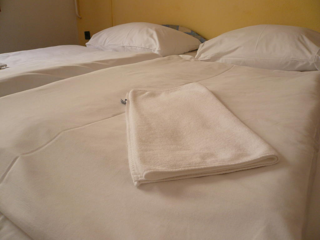 Bed and Breakfast Dominik Panzio Будапешт Экстерьер фото